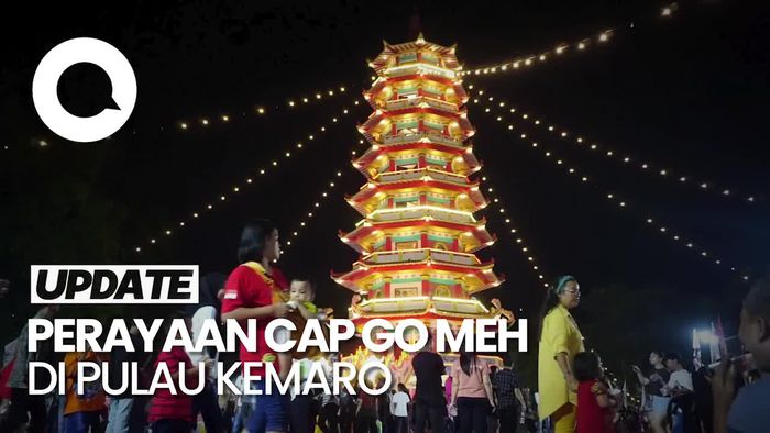 Suasana Malam Puncak Perayaan Cap Go Meh di Palembang