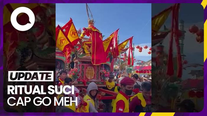 Kemeriahan Cap Go Meh di Singkawang, Atraksi Kebal Benda Tajam Dipertontonkan
