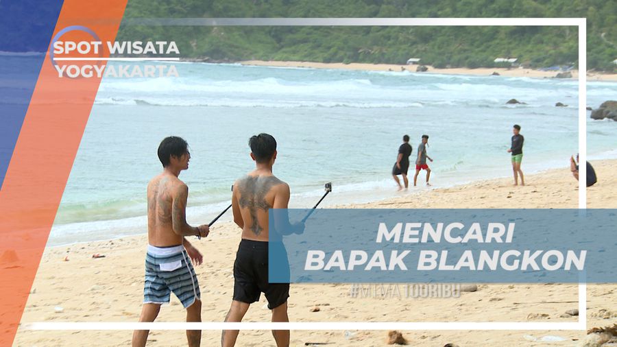 Mencari Bapak Blangkon di Kawasan Pantai Wedi Ombo, Yogyakarta
