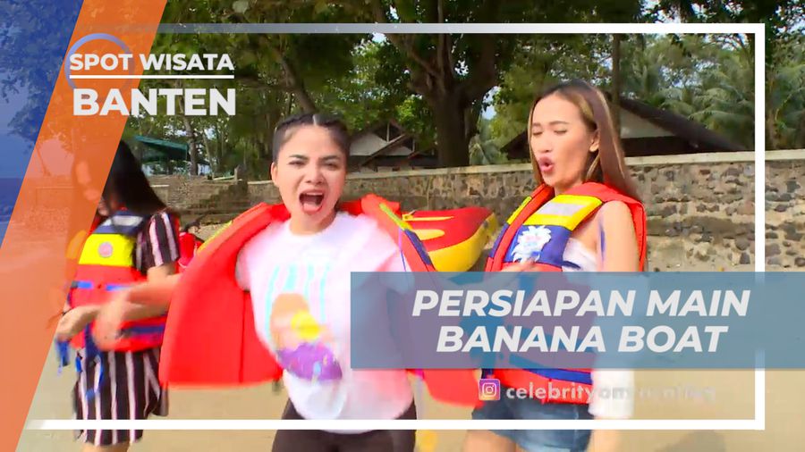 Persiapan Sebelum Melibas Ombak Pantai Carita Naik Banana Boat, Banten