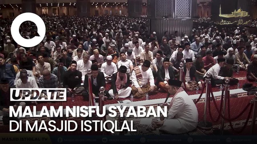 Ramainya Jemaah Masjid Istiqlal di Malam Nisfu Syaban