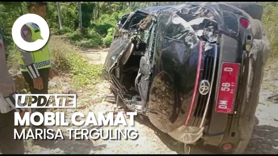 Penampakan Mobil Camat Marisa Terguling Gegara Hilang Kendali