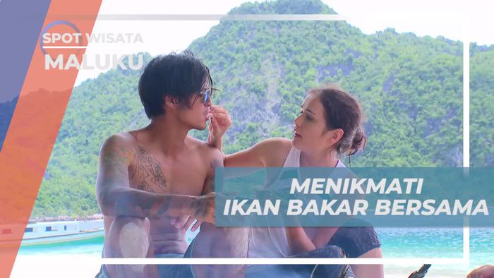Menikmati Momen Kebersamaan Dengan Santap Gurih Ikan Bakar, Pulau Sandiri Maluku