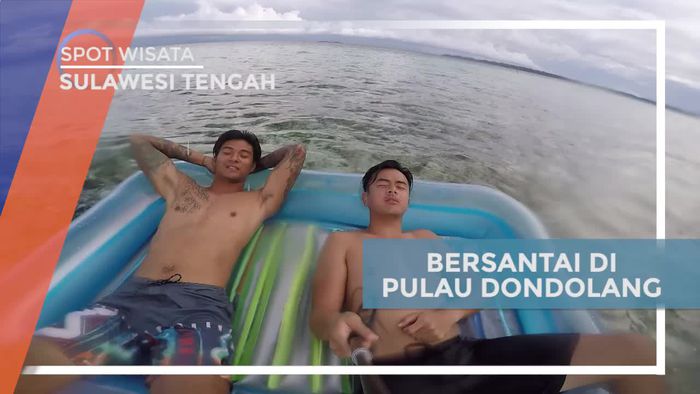 Bersantai Sejenak Dengan Floaties Menikmati Keindahan Pulau Dondolang Sulawesi Tengah 