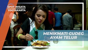 Menikmati Sensasi Manis Gurih Gudeg Ayam Telur, Yogyakarta 
