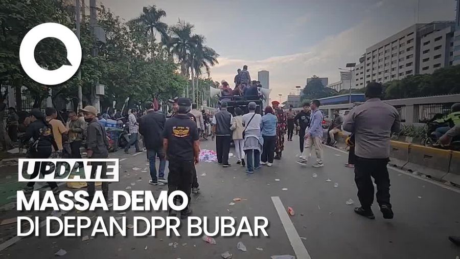 Massa Demo di DPR Bubar, Jalan Gatsu Kembali Dibuka