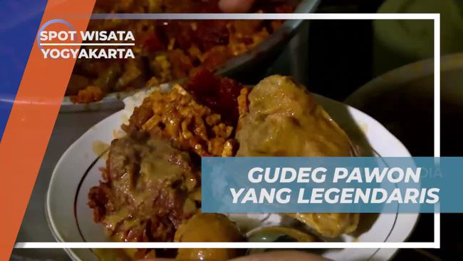 Foto gudeg pawon malam hari terkait tips menikmati gudeg pawon malam hari seperti seorang lokal