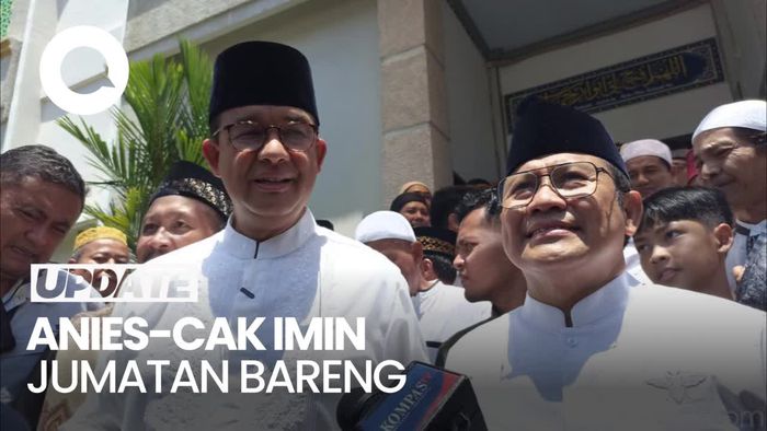 Anies-Cak Imin Jumatan Bareng di Jakut, Jadi Rebutan Foto Warga