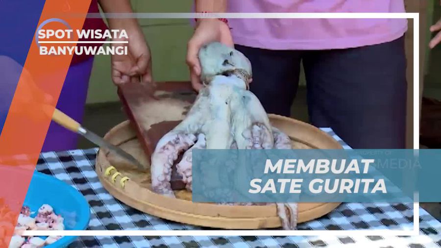Membuat Sate Gurita, Kuliner Lezat di Banyuwangi