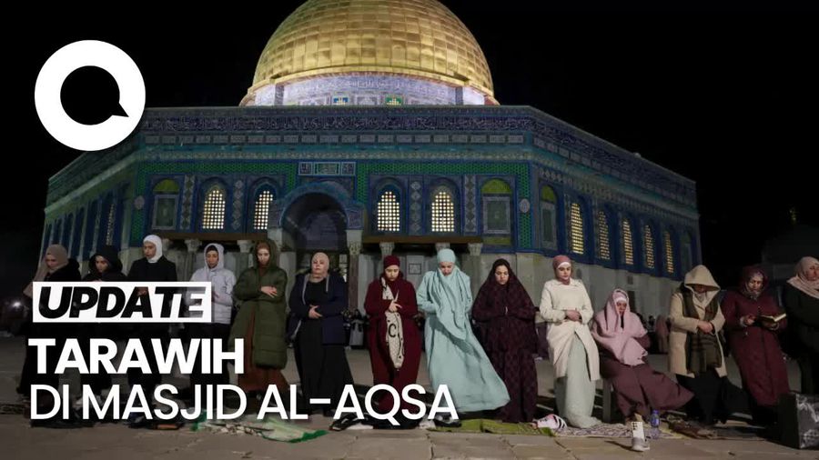 Warga Palestina Gelar Salat Tarawih di Masjid Al-Aqsa