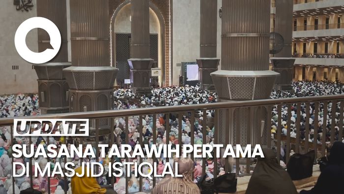 Melihat Suasana Tarawih Perdana Ramadan 1445 H di Masjid Istiqlal