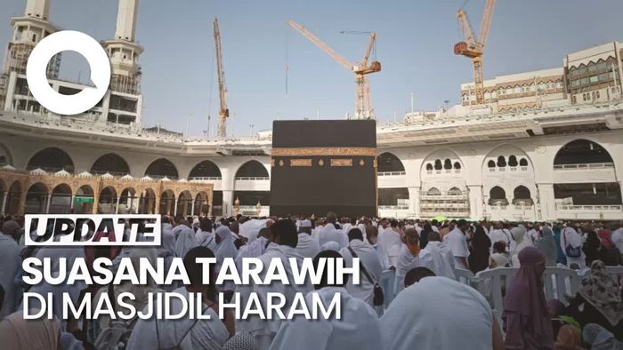Melihat Suasana Tarawih Pertama di Masjidil Haram