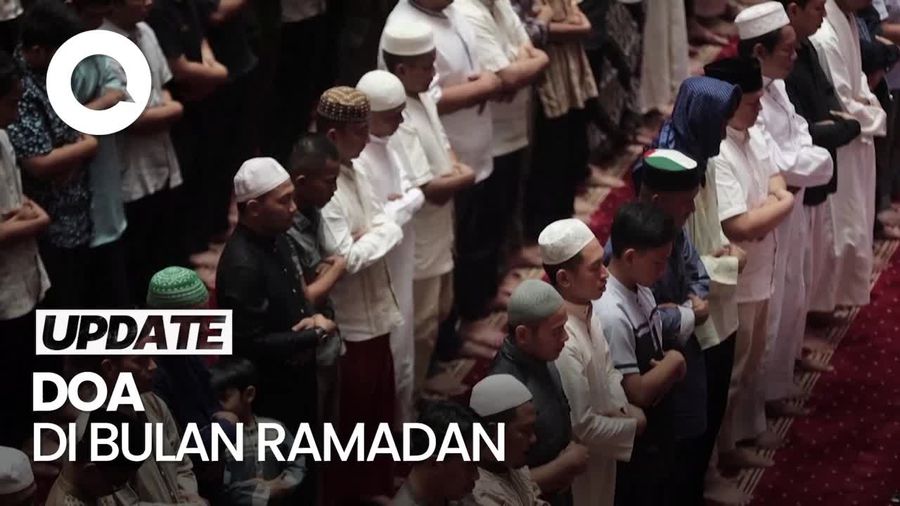 Doa Jemaah Tarawih Masjid Istiqlal di Bulan Suci Ramadan