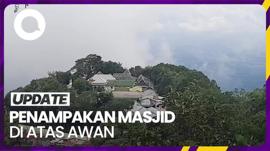 Melihat Keindahan Masjid di Atas Awan