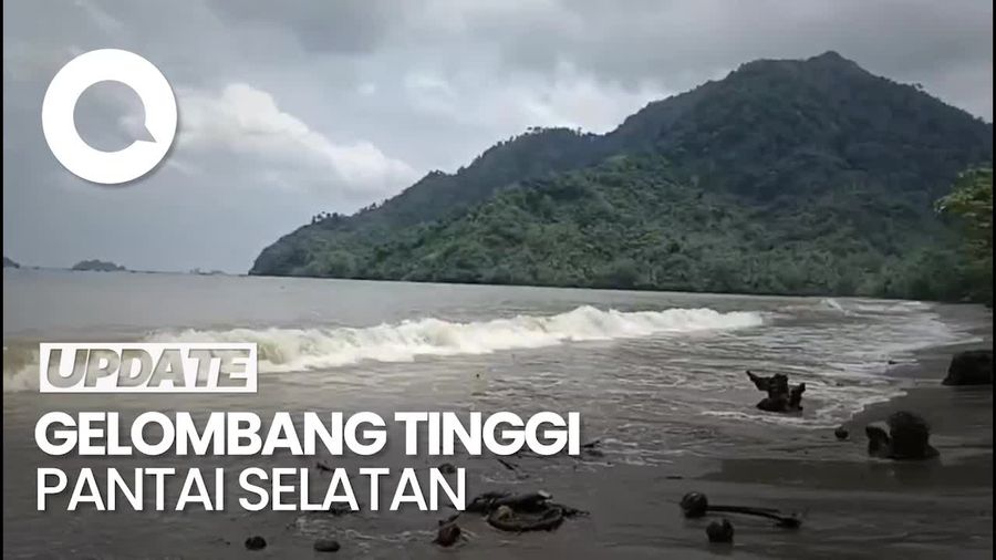 Banjir Rob Akibat Gelombang Tinggi Terjang Pantai Selatan Trenggalek
