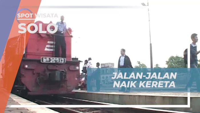 Menikmati Perjalanan Naik Kereta di Kota Solo