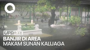 Area Wisata Religi Makam Sunan Kalijaga Demak Kebanjiran