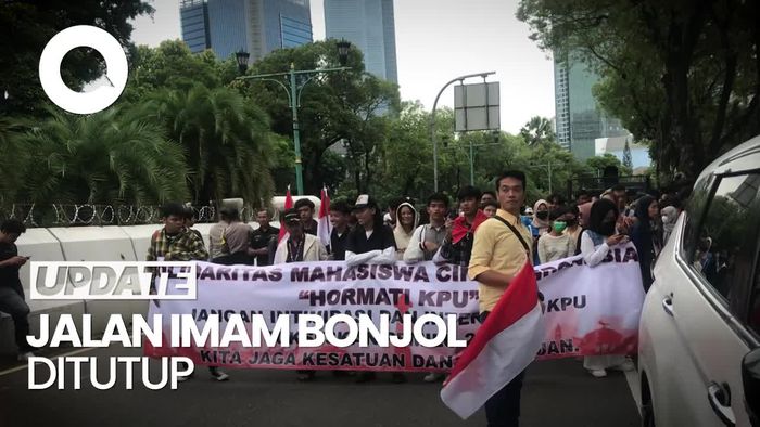 Ada Demo di Depan KPU RI, Jalan Imam Bonjol Ditutup