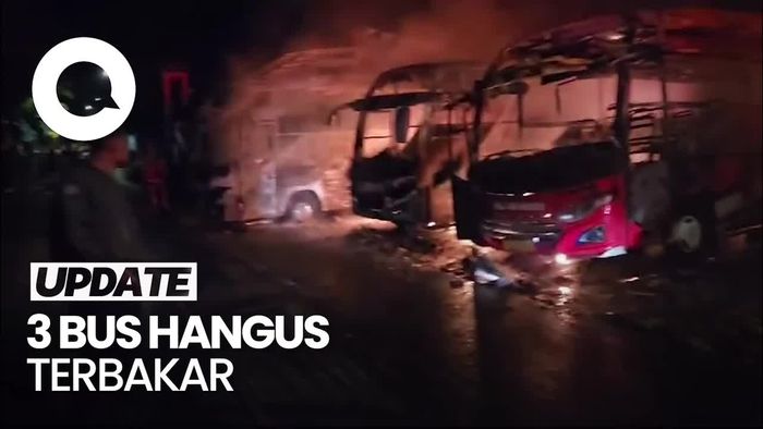 Penampakan 3 Bus PO Margo Mulyo Terbakar di Pekalongan