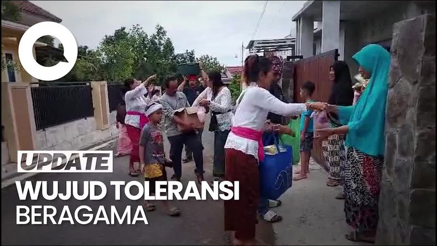 Indahnya Toleransi, Umat Hindu di Lampung Bagikan Takjil saat Ramadan