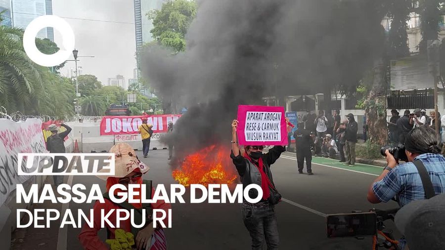 Demo Depan KPU RI, Massa Bawa Spanduk Tolak Pilpres Curang