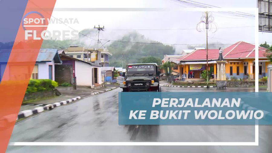 Naik Mobil Offroad Menuju Bukit Wolowio Flores