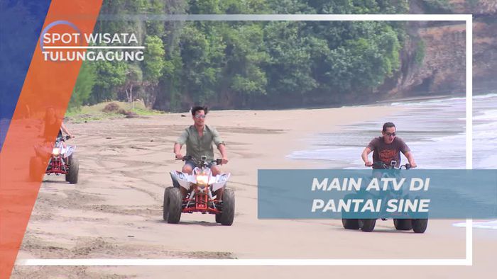 Menikmati Pemandangan Indah Pantai Sine Tulungagung Dengan Naik ATV