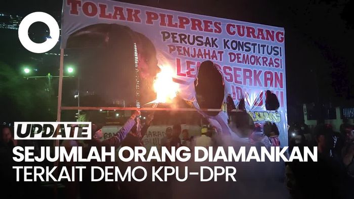 16 Orang Diamankan Terkait Demo di KPU dan DPR Kemarin