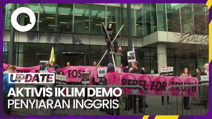 Aktivis Iklim Demo di Kantor Penyiaran Inggris, Protes Penyangkalan Iklim 