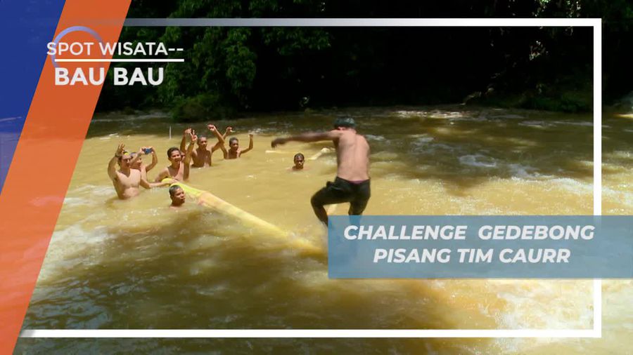 Jatuh-bangun Bermain Tantangan Batang Pisang di Air Terjun Kogawuna Bau Bau