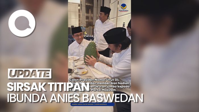 Momen Anies Berikan Sirsak Jumbo ke Surya Paloh saat Bukber NasDem