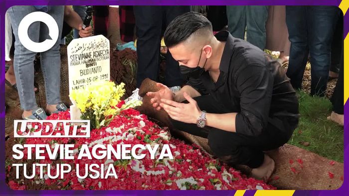 Duka Keluarga dan Sahabat Kehilangan Stevie Agnecya