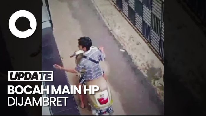 Viral Bocah Main HP Dijambret Pria Naik Motor di Depok