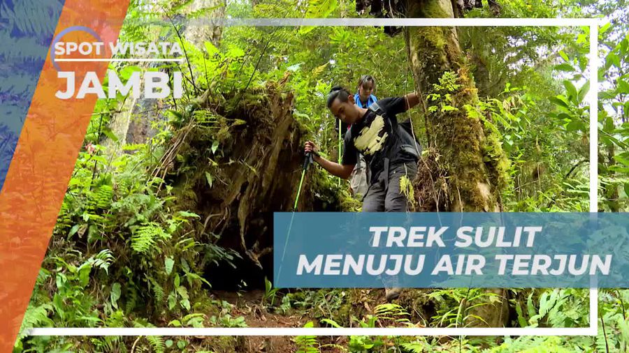 Melewati Lintasan Terjal Menuju Air Terjun Lematang Jambi