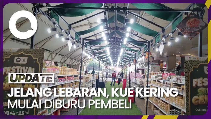 Suasana Blok M Square Jelang Lebaran, Pengunjung Berburu Kue Kering 