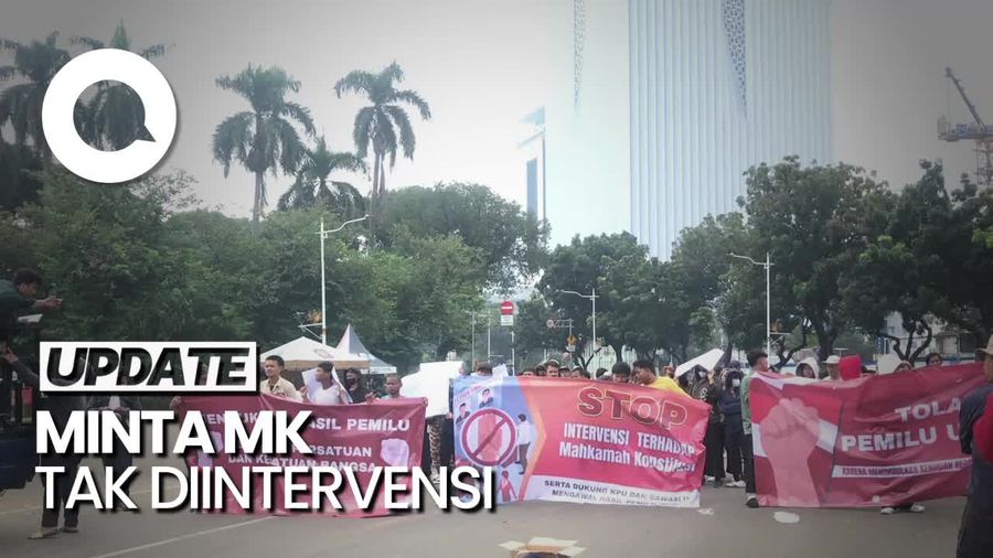 Massa Tandingan Tiba di Patung Kuda, Minta MK Tolak Diintervensi