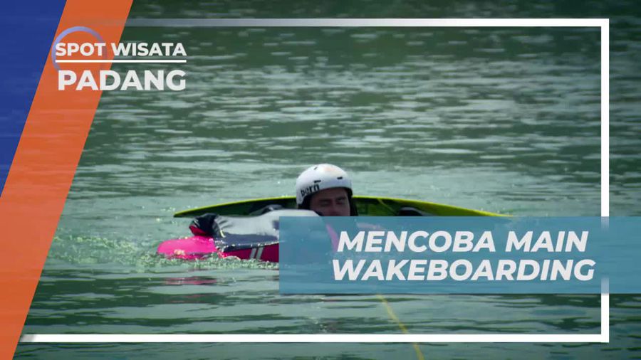 Memacu Adrenalin Bermain Wakeboarding di Pantai Bungus Padang