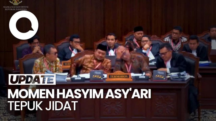 Momen Ketua KPU Tepuk Jidat gegara Salah Sebut di Sidang MK
