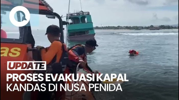 Tabrak Karang, Kapal Ikan Kandas di Nusa Penida Bali