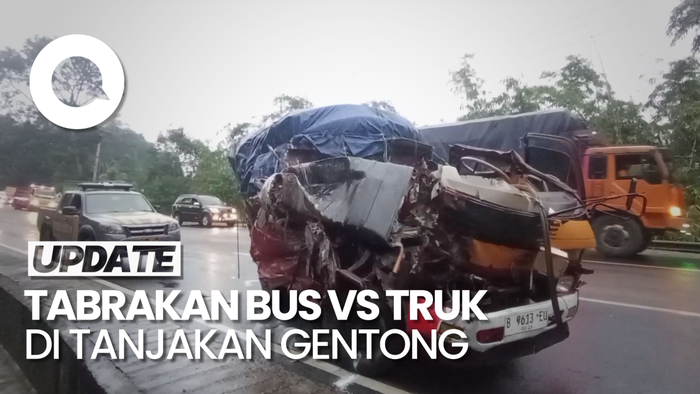 Bus Vs Truk Tabrakan di Tanjakan Gentong Tasikmalaya, 3 Orang Terluka