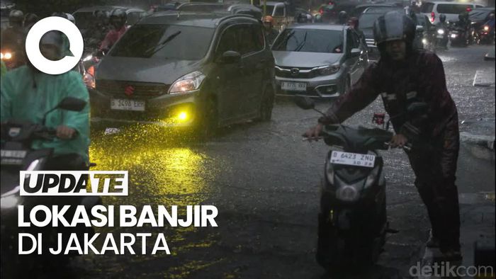 Hujan Deras Guyur Jakarta, 13 RT dan 8 Ruas Jalan Banjir