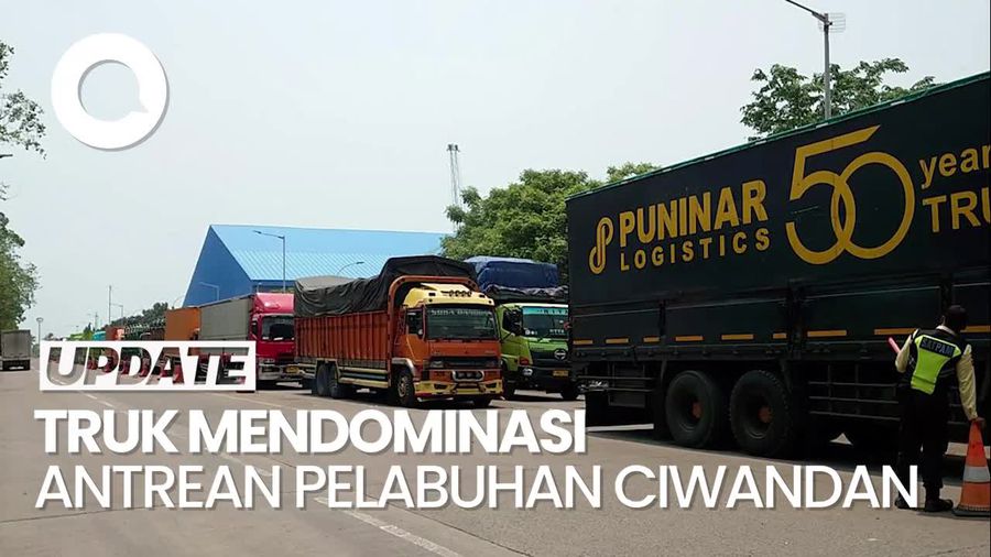Memasuki Musim Mudik, Truk Antre Panjang di Pelabuhan Ciwandan