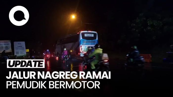 Suasana Jalur Nagreg Malam Hari Mulai Ramai Pemudik