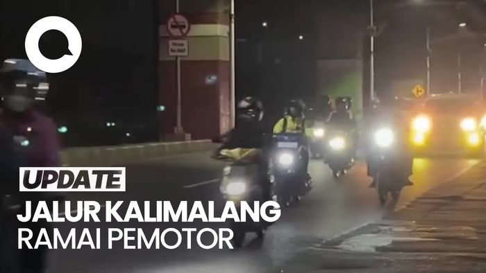 Suasana Jalur Kalimalang di H-3 Lebaran