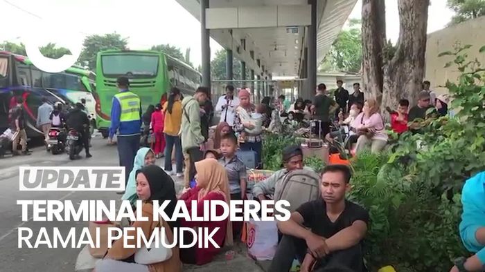 Terminal Kalideres Diserbu Pemudik di H-3 Lebaran