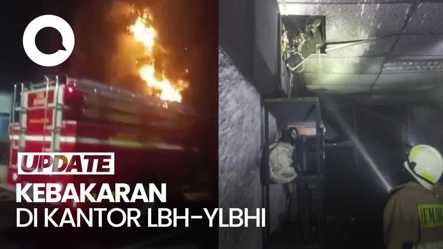 Situasi Saat Api Melahap Gedung LBH-YLBHI di Menteng Jakpus
