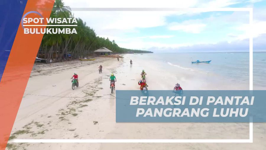 Unjuk Kebolehan Beraksi Dengan Motor Trail di Pantai Panrang Ruhu Bulukumba