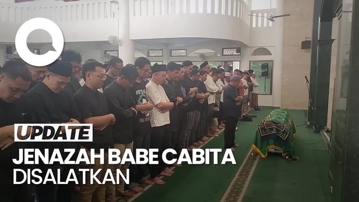 Momen Jenazah Babe Cabita Disalatkan