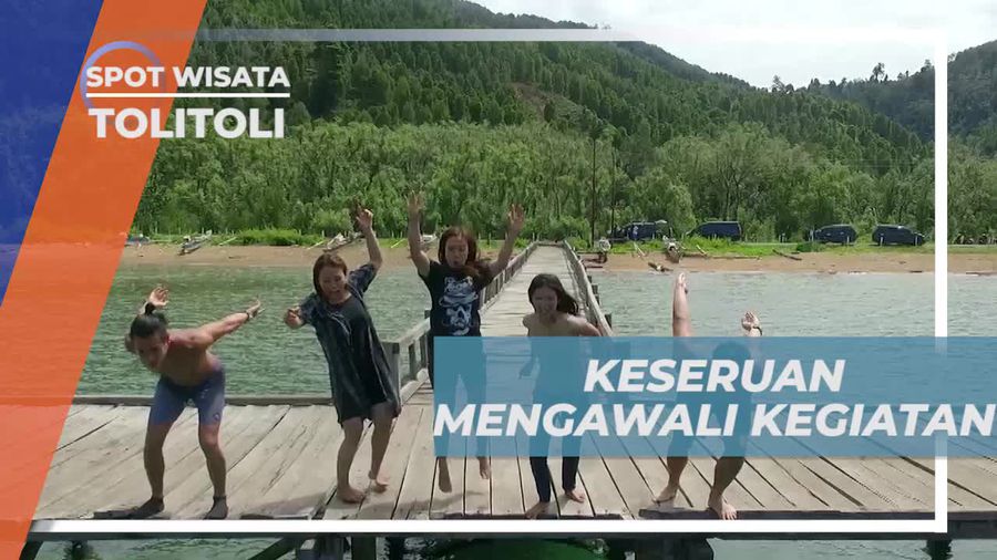 Berenang Seru Ditemani Panorama Indah Laut Tolitoli