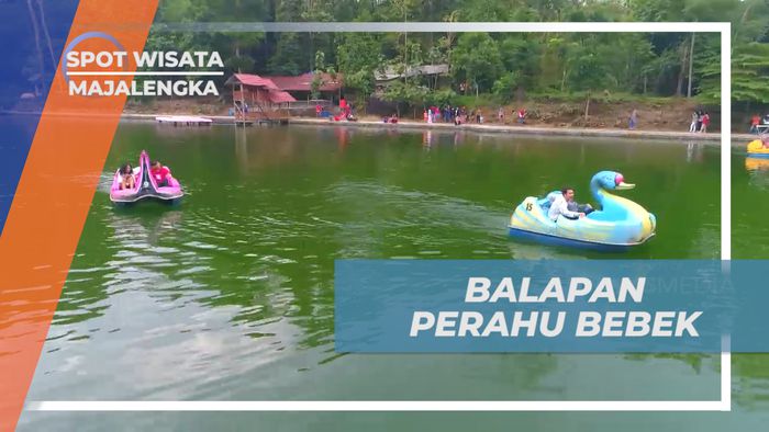 Seru-seruan Balapan Perahu Bebek di Situ Cipanten, Majalengka